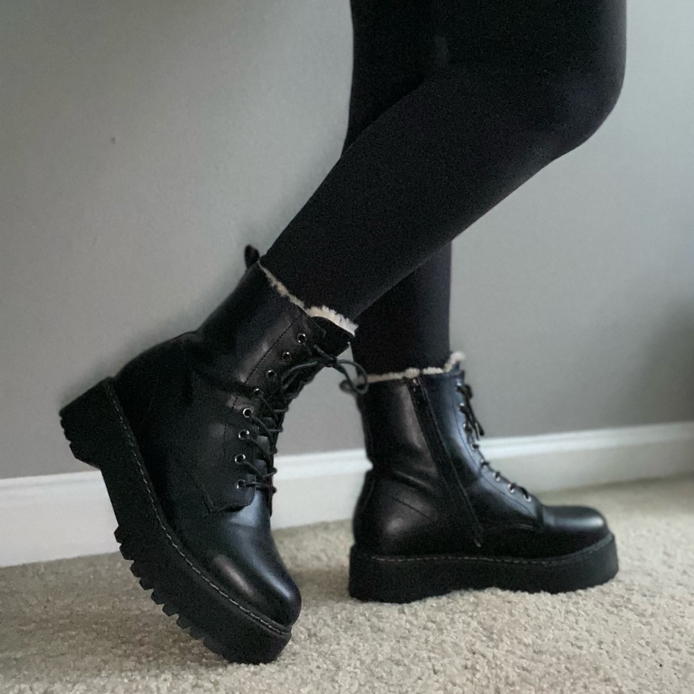 Steve Madden - Bettyy Black - Faux Fur Combat Boot